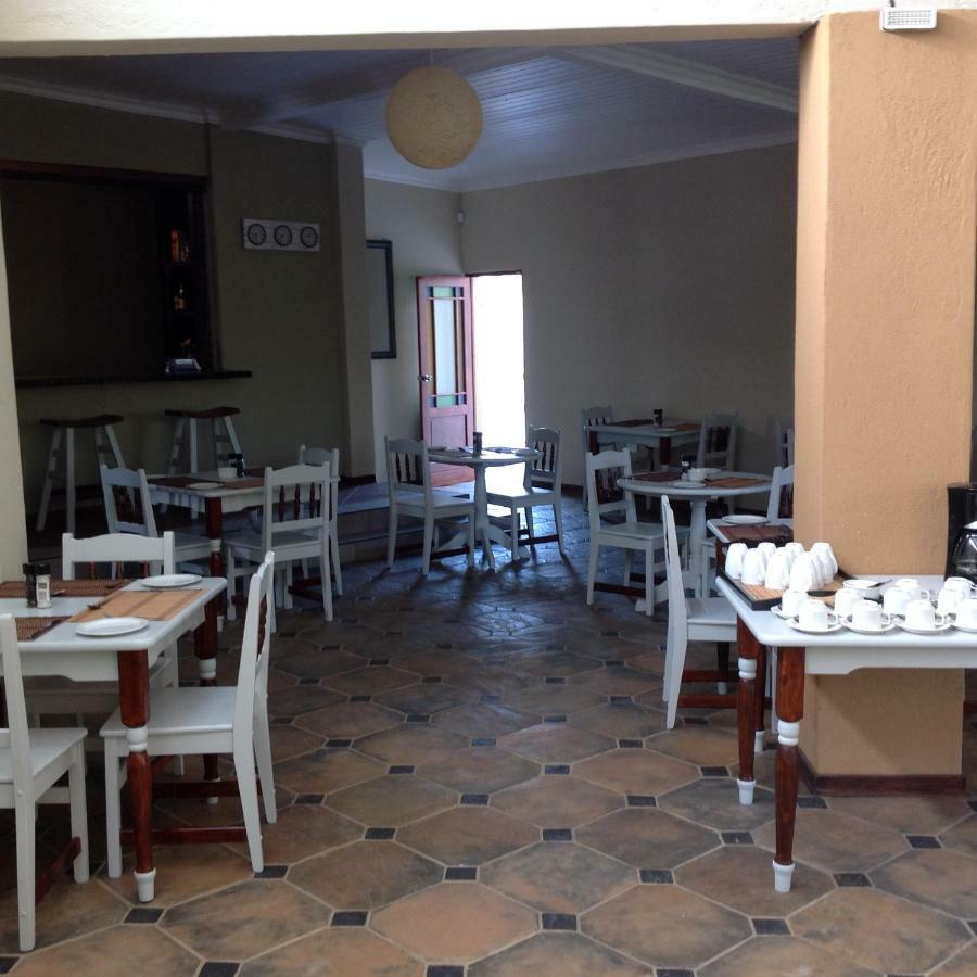 Amigos Bed & Breakfast - No Loadshedding Mbombela ภายนอก รูปภาพ